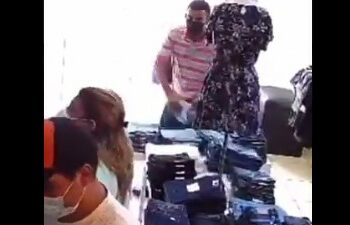 VIRAL | Difunden video de sujetos robando en una tienda de ropa en ciudad Merliot