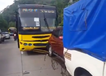 Se reporta múltiple accidente en carretera Los Chorros