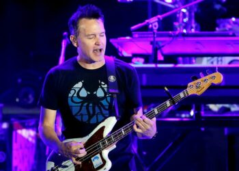El vocalista y bajista de Blink-182, Mark Hoppus compartió más detalles acerca del cáncer que padece