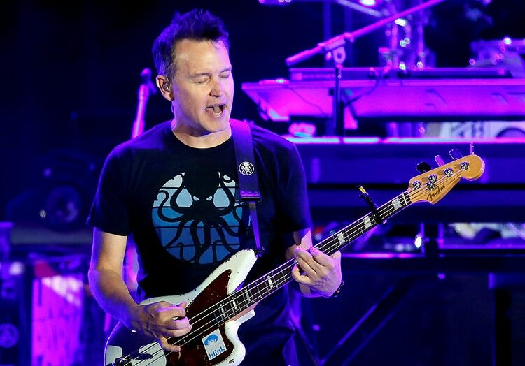 El vocalista y bajista de Blink-182, Mark Hoppus compartió más detalles acerca del cáncer que padece