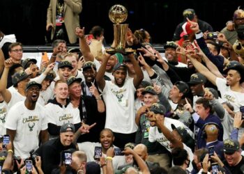 Después de 50 años, Milwaukee Bucks se coronó campeón de la NBA