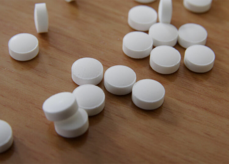 Israel comienza el mes que viene ensayos para probar su prometedora fórmula vía oral contra el covid-19