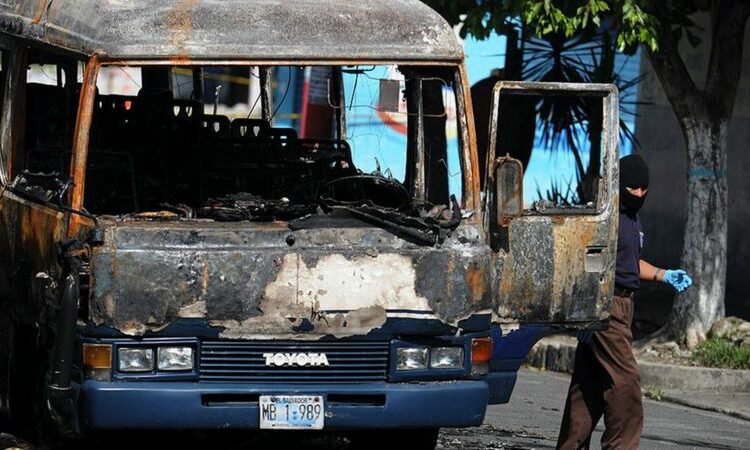 Gustavo Villatoro confirma la captura de implicados en la quema de microbús con personas a bordo ocurrida en año 2010