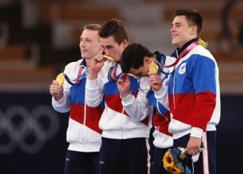 Rusia desbanca a los gigantes de Asia y gana el oro en gimnasia tras 25 años de sequía