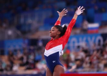 Simone Biles no defenderá su título individual en gimnasia en los Juegos Olímpicos para preservar su salud mental