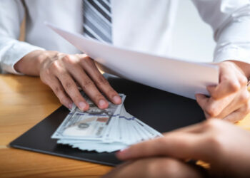 Diputados crearán comisión para investigar sobresueldos a exfuncionarios, abogados, diputados y periodistas en los últimos 30 años