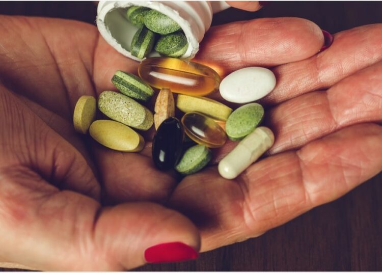 Suplementos dietéticos causan cada vez más lesiones hepáticas graves y algunos pacientes requieren trasplante, según un estudio