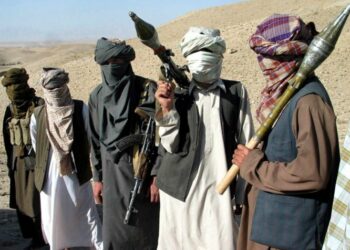 Talibanes dicen que controlan 85% del territorio de Afganistán