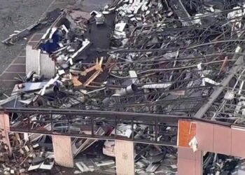 (VIDEOS) «Raros y violentos» tornados dejan una estela de destrucción y al menos cinco heridos en el este de Pensilvania