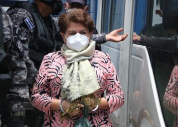 Tres exfuncionarios del FMLN son trasladados a Sector 9 de Mariona, y dos a Cárcel de Mujeres