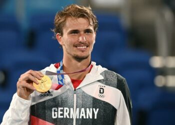 Alexander Zverev hizo historia en los Juegos Olímpicos y se alzó con la medalla de oro en el tenis masculino