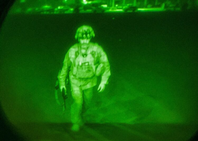 Tras casi 20 años las últimas tropas estadounidenses salen de Afganistán