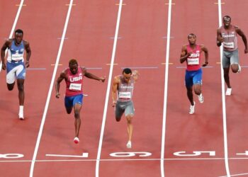 Andre de Grasse ganó la medalla de oro en los 200 metros masculinos de Tokio y es el nuevo heredero de Usain Bolt