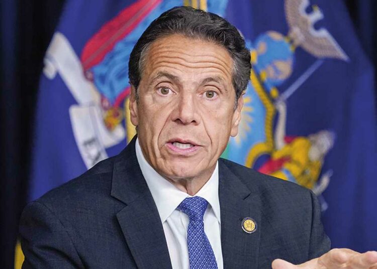 Renunció Andrew Cuomo, gobernador de Nueva York acusado de acoso sexual