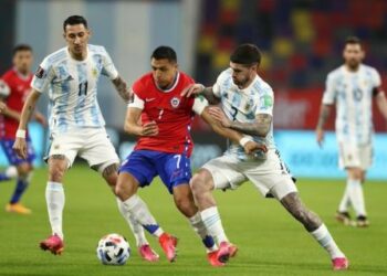 La Premier League anunció que no cederá a los futbolistas sudamericanos para la fecha de Eliminatorias