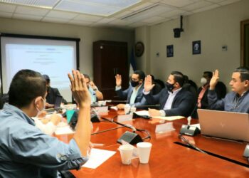 Comisión de Obras Públicas recibirá a gremios de transporte público para analizar reformas a la Ley de Transporte