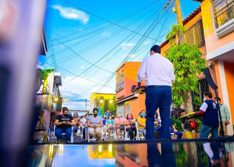 Ante petición de habitantes, alcaldía de San Salvador recuperará accesos internos de Cumbres de San Joaquín