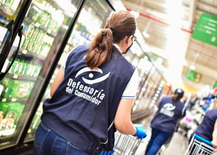Defensoría del Consumidor redobla inspecciones ante la vigencia del salario mínimo
