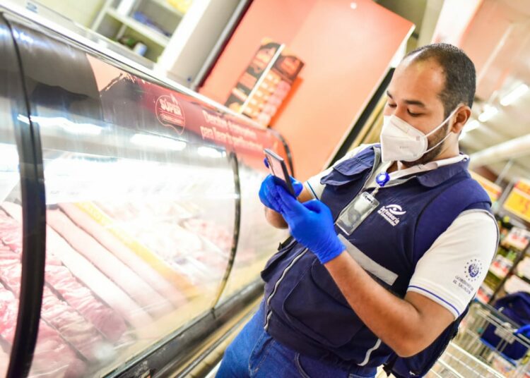 Defensoría del Consumidor realiza inspecciones de precios en San Vicente