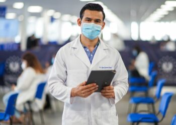 Ministerio de Salud evalúa a más de 1,600 médicos aspirantes a residentes