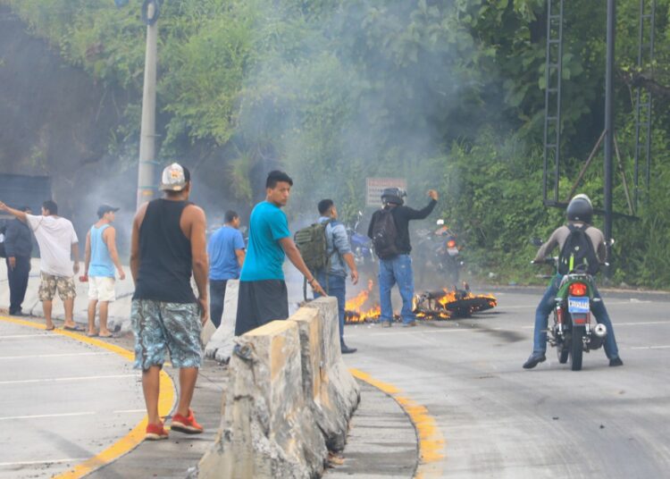 Motociclista muere tras accidentarse en carretera hacia La Libertad