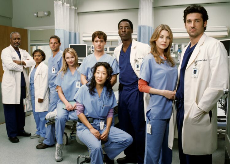 Una empresa ofrece mil dólares por ver las 17 temporadas de “Grey’s Anatomy”