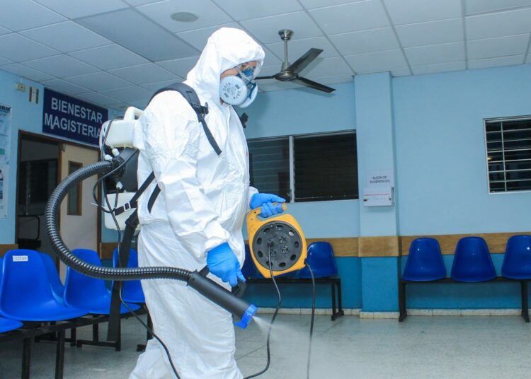 Gobierno realiza jornada de desinfección en el Hospital San Rafael