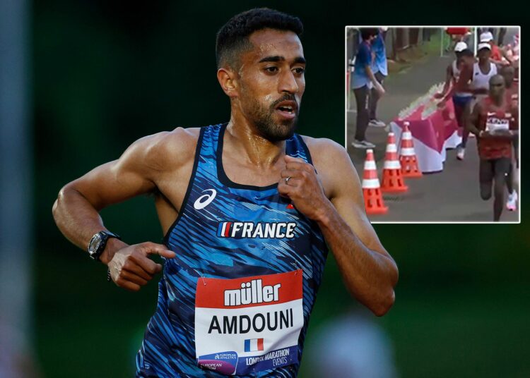 (VIDEO) La actitud antideportiva de un atleta francés durante la maratón de Tokio 2020 generó indignación