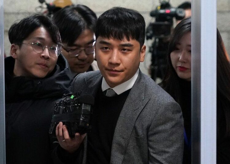 Seungri, ex miembro de BIGBANG, es sentenciado a 3 años de cárcel por prostitución