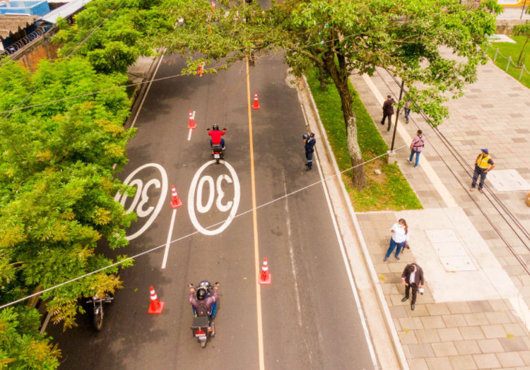 Gobierno salvadoreño implementa las «Zonas 30» para mejorar la seguridad vial