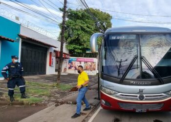 VMT sanciona a conductor de bus por incrementar la tarifa de pasaje