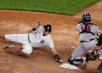 Yankees vencen a los Braves y extienden racha ganadora a 11 juegos, la más larga en 36 años