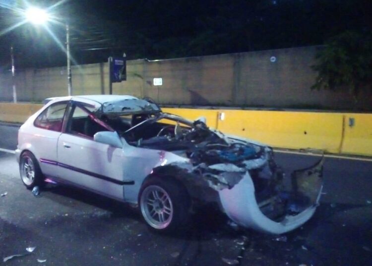Se reportan tres jóvenes lesionados tras fuerte accidente en avenida Jerusalén