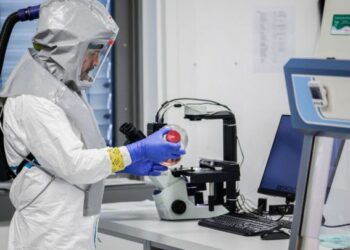 Científicos estadounidenses logran prevenir el COVID-19 con el uso de dos anticuerpos monoclonales inyectables