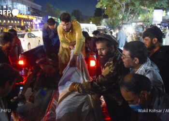 El Pentágono confirmó que hubo un solo atacante suicida en el atentado en el aeropuerto de Kabul que dejó más de 170 muertos