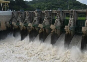 Diputados aprueban reformas a la Ley de la CEL con las que se espera reducir las tarifas de la energía eléctrica