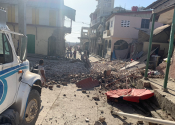 Sismo de 7.2 en Haití; provoca derrumbes y daños materiales