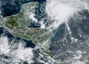 «Grace» se convierte en huracán y se dirige a Yucatán, México