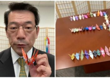 Un diplomático japonés hace una grulla de origami cada día y sube un video a Instagram desde hace más de un año