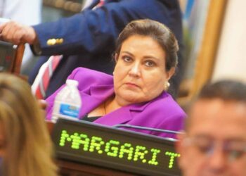 Margarita Escobar se ausenta otra vez de su trabajo en la Asamblea