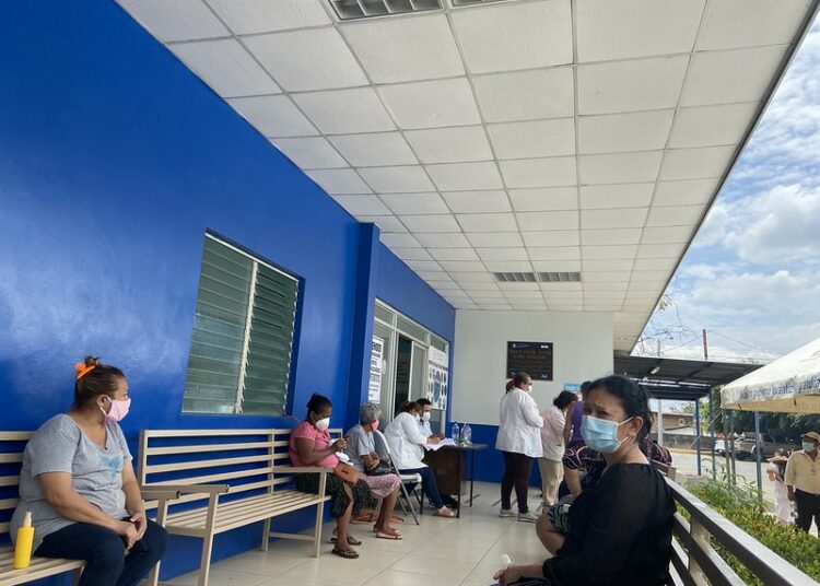 Médicos reportan rebrote de Covid-19 pese a amenazas del gobierno nicaragüense