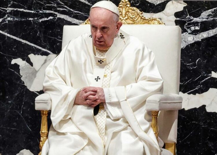 Interceptan en Italia una carta dirigida al papa Francisco con tres balas y un mensaje