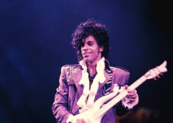 Prince aún vive: la historia del disco póstumo que asoma entre lo mejor de su carrera