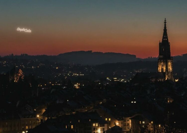 SpaceX y una ‘startup’ planean lanzar un satélite que emitirá anuncios desde el espacio