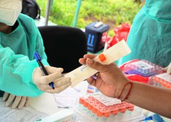 Ministerio de Salud toma 1,500 pruebas PCR en Santa Ana