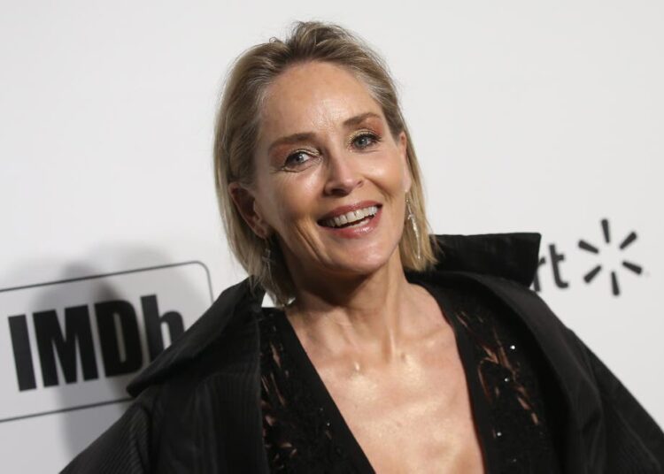 Sharon Stone “No voy a trabajar hasta que todos estemos vacunados”