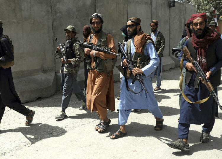 Los talibanes asesinaron a familiares de un periodista de la cadena alemana Deutsche Welle en Afganistán