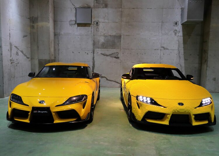 Construyen con piezas de Lego un Toyota Supra de tamaño real y que se puede conducir