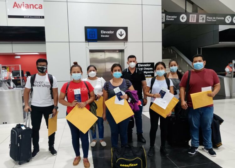 Más salvadoreños son favorecidos con el Programa de Migración Laboral: un nuevo grupo partió este domingo a Colorado y Vermont, EE.UU: