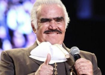 A Vicente Fernández le retiraron la intubación, así ha evolucionado su salud